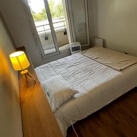 Quarto Asnieres Apartamento